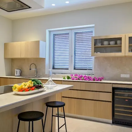 Villa Incredibly Indulgent Hvar West 5 Bedrooms West Eternal Gorgeous Sea Views Private Pool