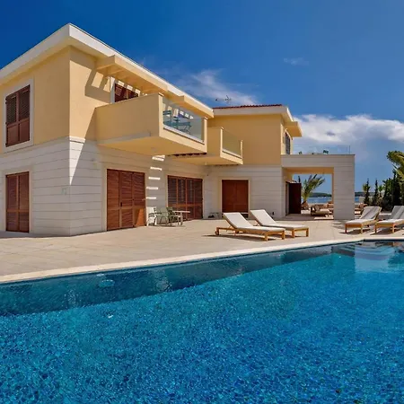 Incredibly Indulgent Hvar West Villa 5 Bedrooms Villa West Eternal Gorgeous Sea Views Private Pool Villa