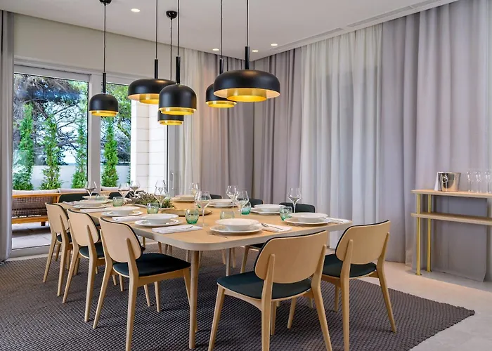 Villa Incredibly Indulgent Hvar West 5 Bedrooms West Eternal Hvar Town